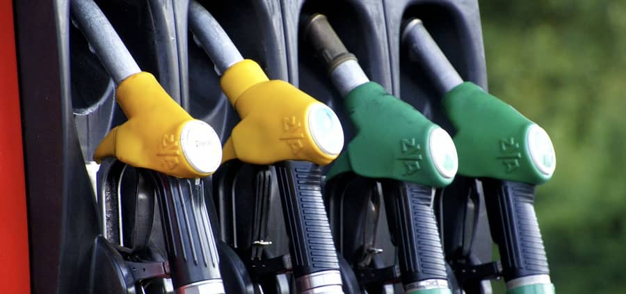 Sonhar com posto de gasolina