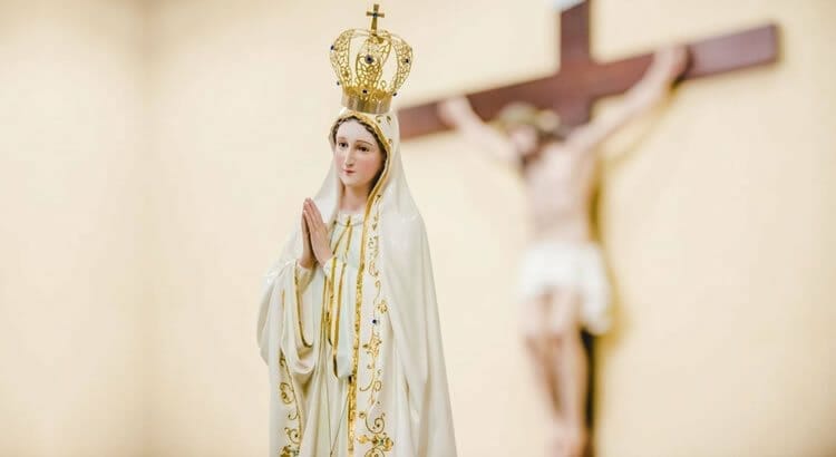 Sonhar com Nossa Senhora de Fátima