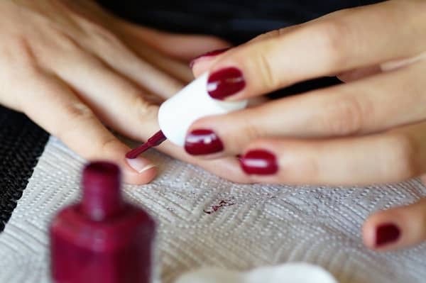 Esmalte vermelho
