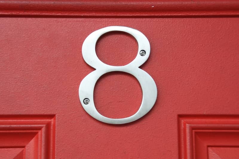 Sonhar com número 8