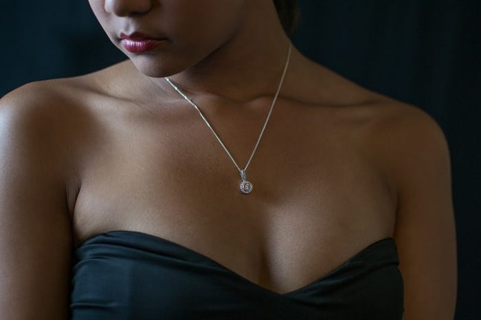 Significado geral de sonhar com mulher vestida de preto
