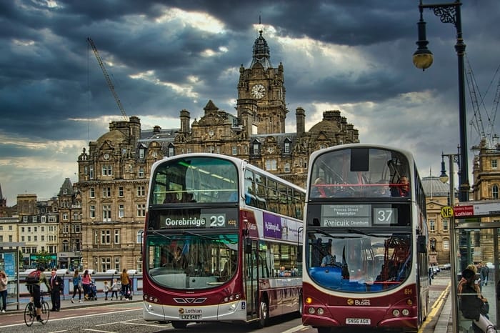 O que significa sonhar com um ônibus de viagem
