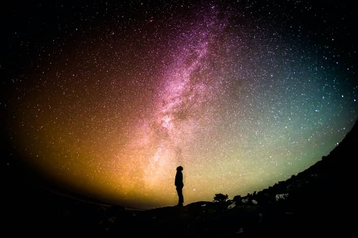 Vendo céu estrelado