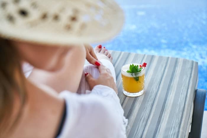 X Significados de sonhar que estava tomando banho de piscina