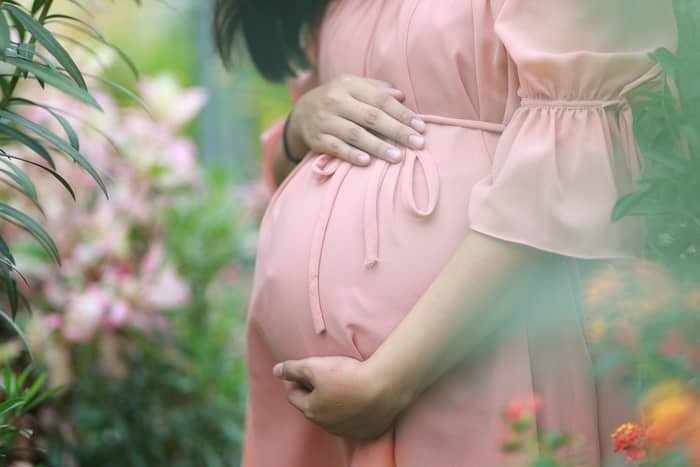 Sonhar com bebê na barriga é um bom presságio?