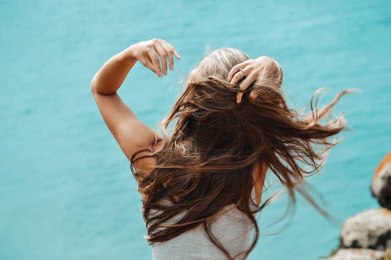 O que significa sonhar com cabelo grande